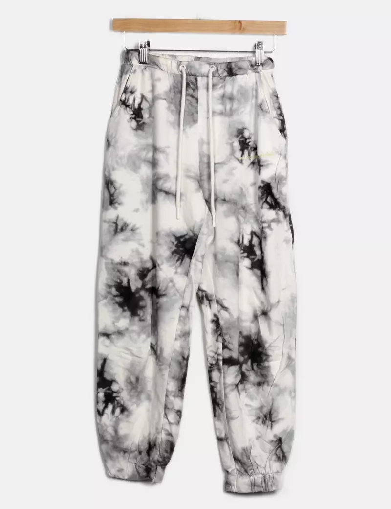 Bershka Pantalones de chándal y joggers Rectos