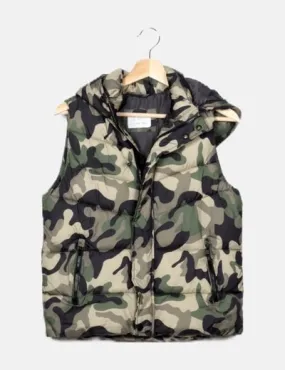 Zara Chaleco camuflaje acolchado